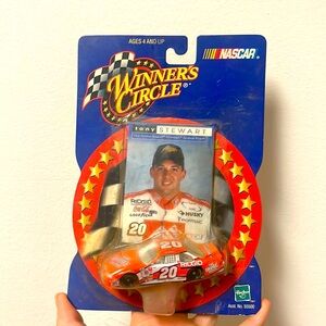 2000 NASCAR Tony Stewart #20 New hot wheels car and collectible card